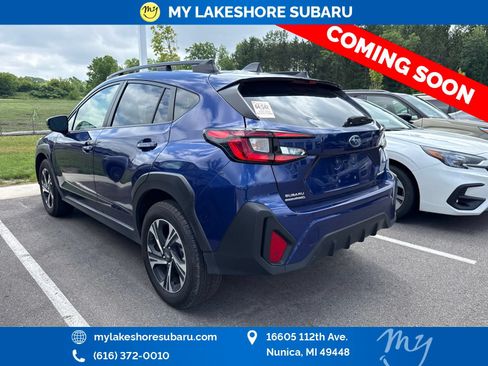Used 2025 Subaru Crosstrek 2.5i Premium AWD/4WD image 4