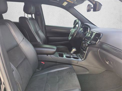 Used 2022 Jeep Grand Cherokee Laredo X image 21