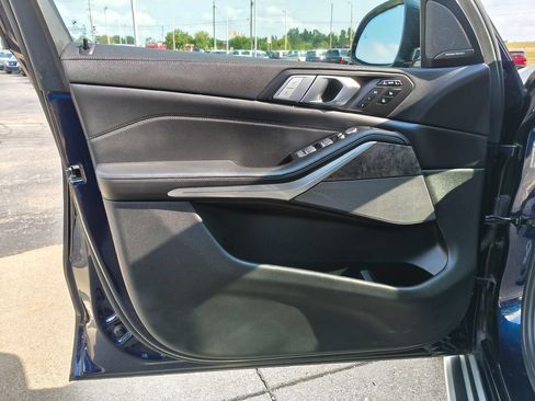 Used 2020 BMW X7 xDrive40i w/ Premium Package AWD/4WD image 24