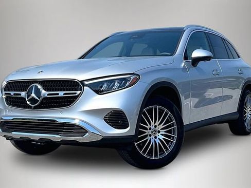New 2026 Mercedes-Benz GLC 300 image 2