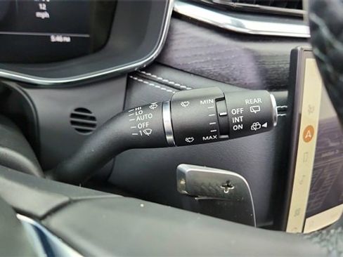 Used 2025 Jaguar F-PACE R-Dynamic S image 40