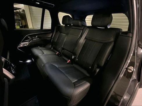 Certified 2024 Land Rover Range Rover SE AWD/4WD image 17