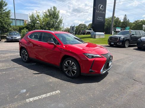 Used 2025 Lexus UX 300h AWD w/ Cold Area Package image 15
