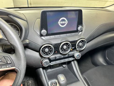 Used 2024 Nissan Sentra SV FWD image 12