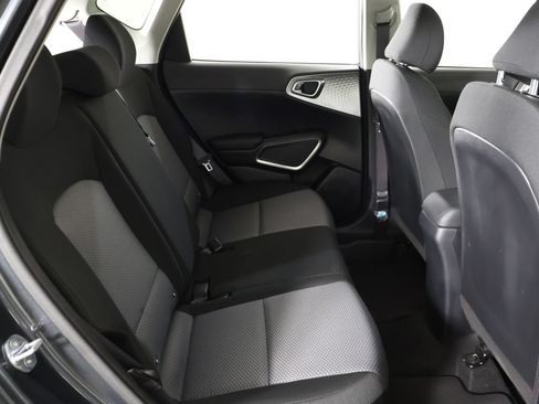 Used 2023 Kia Soul LX w/ LX Technology Package FWD image 32