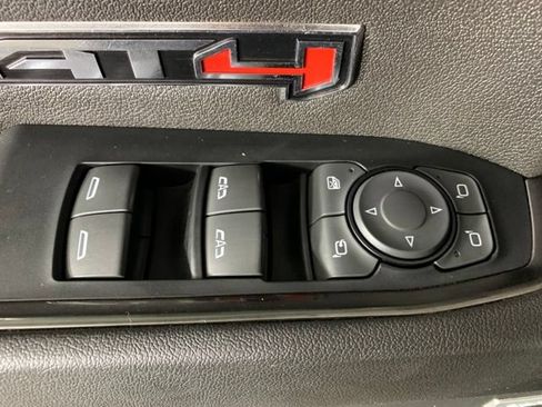 Used 2023 GMC Sierra 1500 AT4 w/ Technology Package AWD/4WD image 29
