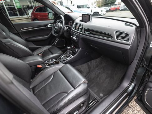 Used 2018 Audi Q3 2.0T Premium Plus w/ S Line Competition Package image 30