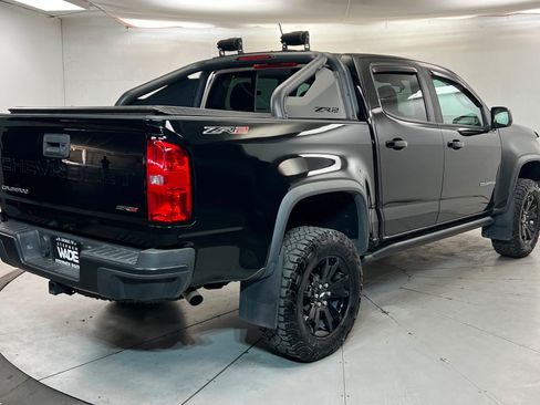 Used 2021 Chevrolet Colorado ZR2 w/ ZR2 Midnight Special Edition AWD/4WD image 5