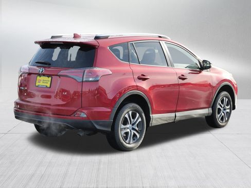 Used 2016 Toyota RAV4 LE image 7
