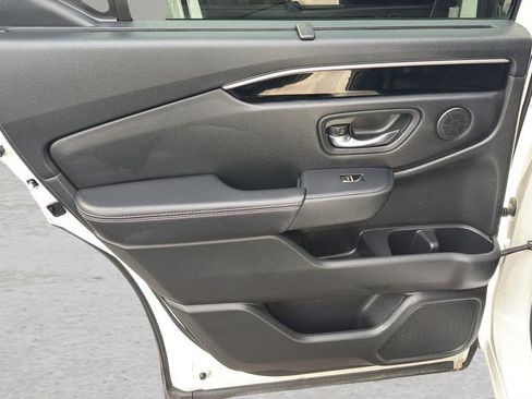 Used 2023 Honda Pilot EX-L image 13