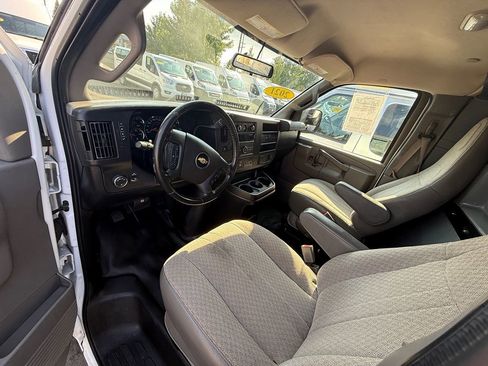 Used 2021 Chevrolet Express 2500 w/ Driver Convenience Package image 14