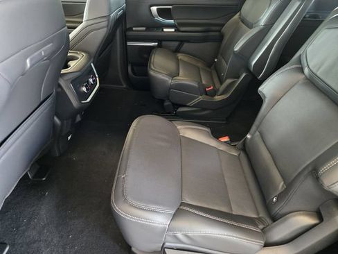 New 2026 Ford Expedition Max Platinum w/ Stealth Appearance Package AWD/4WD image 21