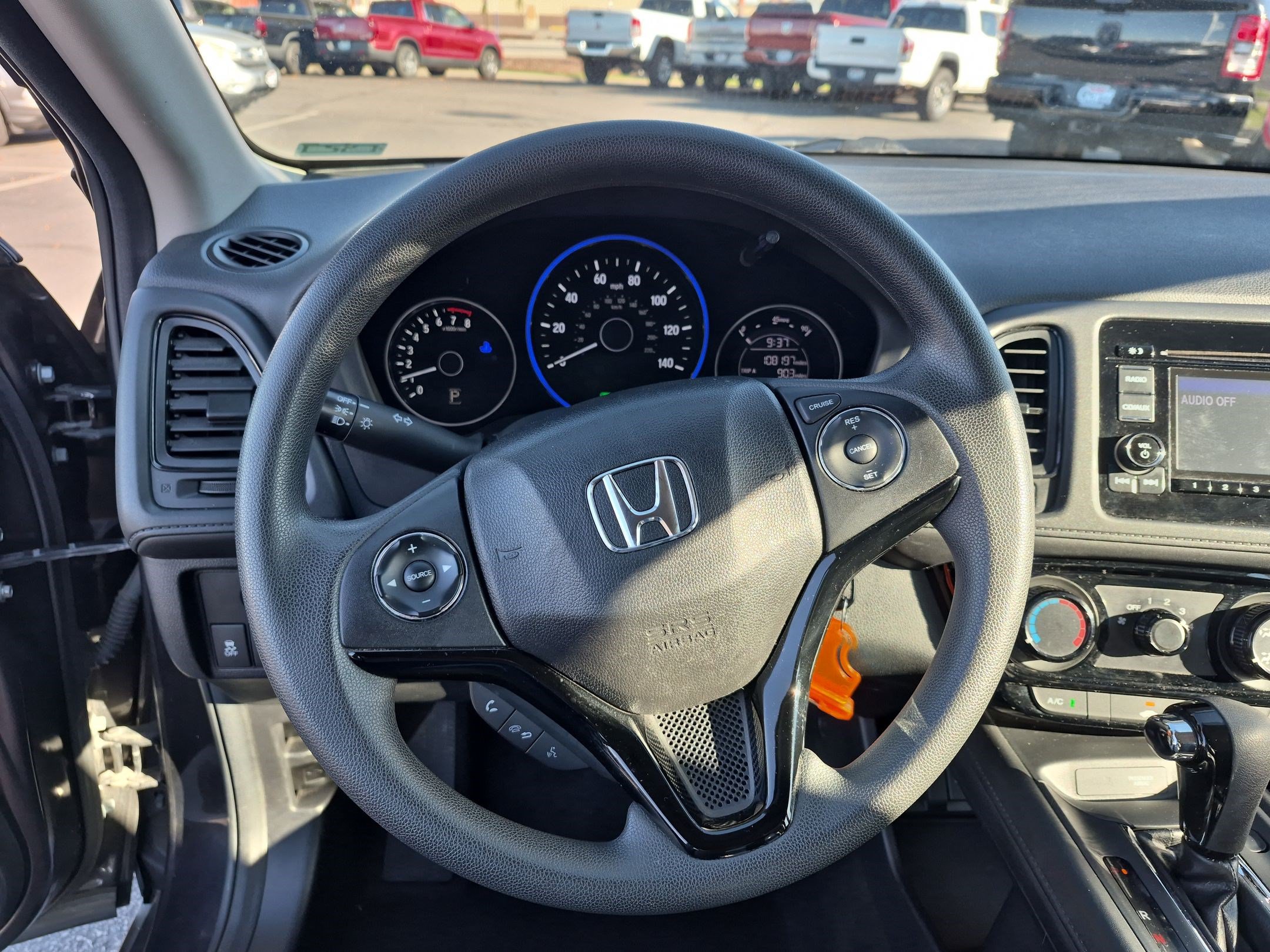 Used 2017 Honda HR-V LX image 18