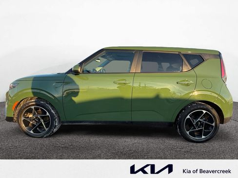 Used 2023 Kia Soul EX image 2