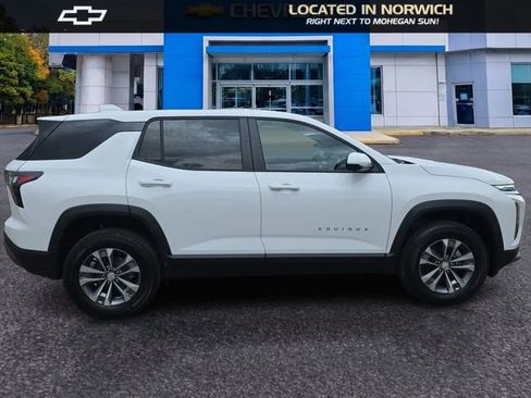 New 2026 Chevrolet Equinox LT FWD image 4