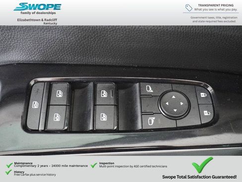 Used 2023 Nissan Pathfinder SL w/ Lighting Package (N92) AWD/4WD image 15