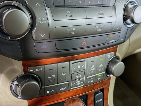 Used 2008 Toyota Highlander Limited image 21