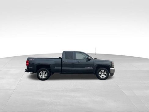 Used 2018 Chevrolet Silverado 1500 LT w/ All Star Edition AWD/4WD image 6