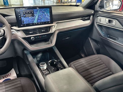 New 2026 Ford Explorer ST-Line w/ ST-Line Street Pack RWD image 27