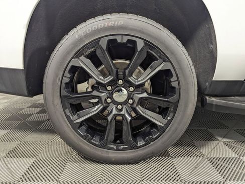 Used 2023 Chevrolet Suburban Premier image 78