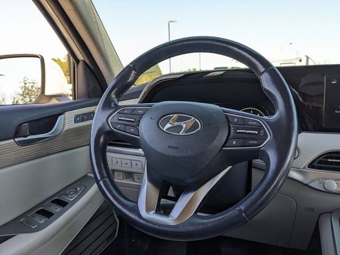 Used 2022 Hyundai Palisade Limited image 25