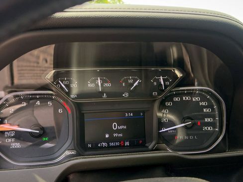 Used 2020 GMC Sierra 1500 Elevation w/ Elevation Value Package AWD/4WD image 46