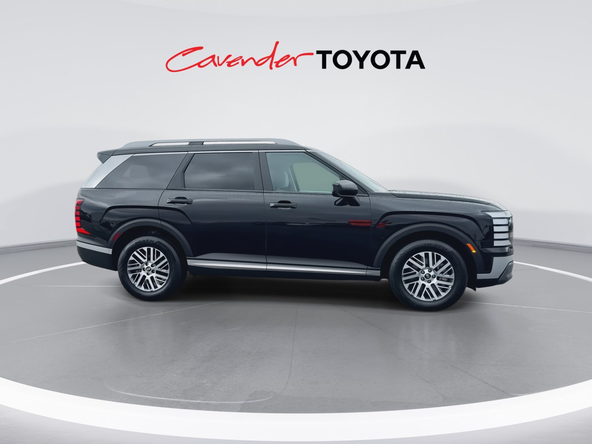 Used 2026 Hyundai Palisade SEL FWD image 9