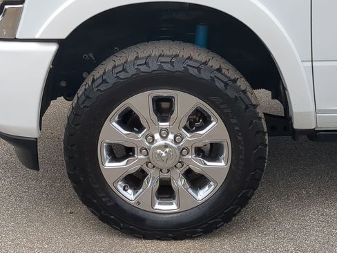 Used 2024 RAM 2500 Limited image 11