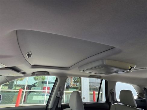 Used 2020 Honda Pilot Touring image 8