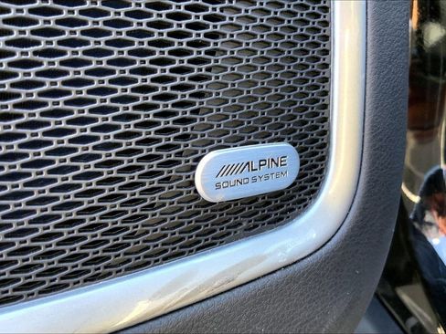 Used 2022 Jeep Compass Latitude w/ Sun and Sound Group image 9