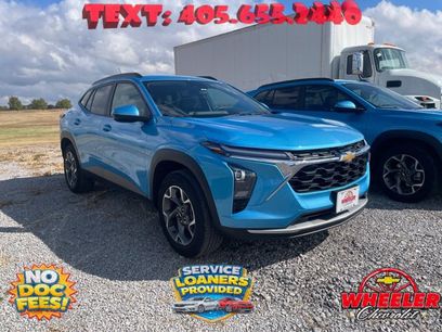 Used 2025 Chevrolet Trax LT w/ Driver Confidence Package