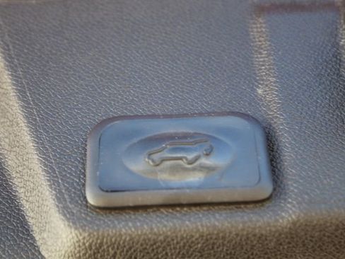 Used 2012 Chevrolet Traverse LTZ image 42