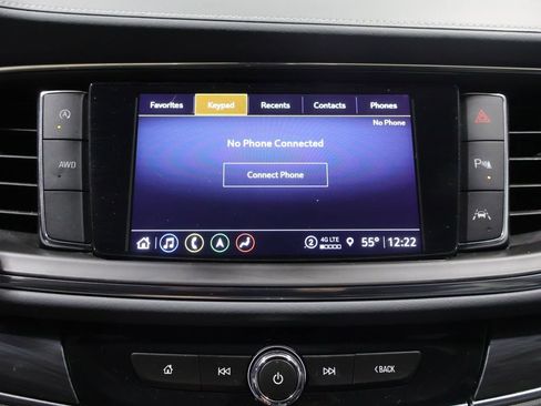 Used 2024 Buick Enclave Premium AWD/4WD image 31