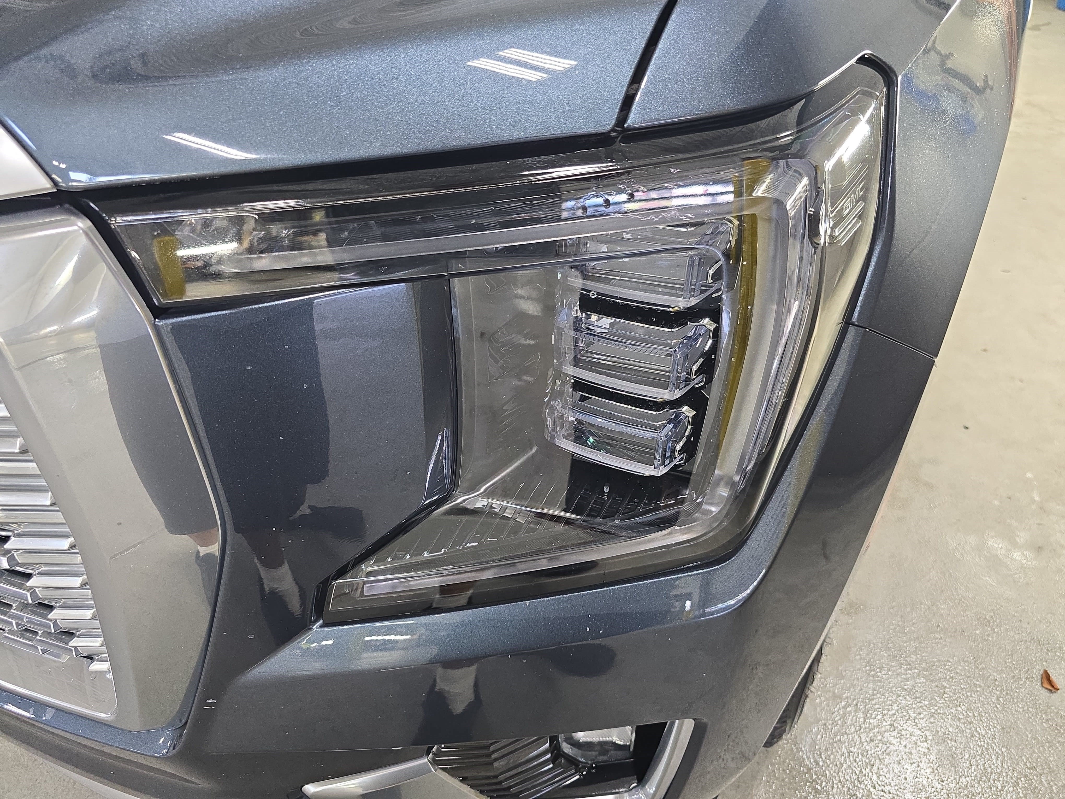 Used 2021 GMC Yukon Denali w/ Denali Premium Package RWD image 32