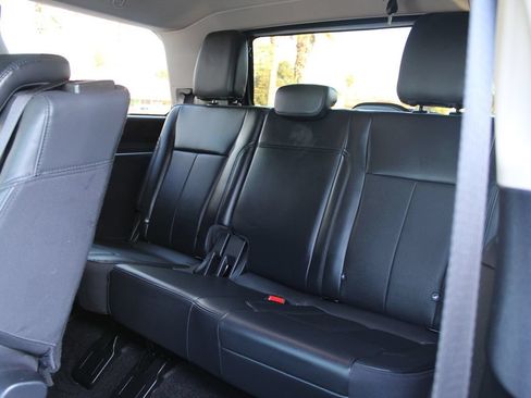 Used 2022 Ford Expedition XLT AWD/4WD image 27
