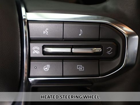 Used 2023 GMC Canyon Denali image 9