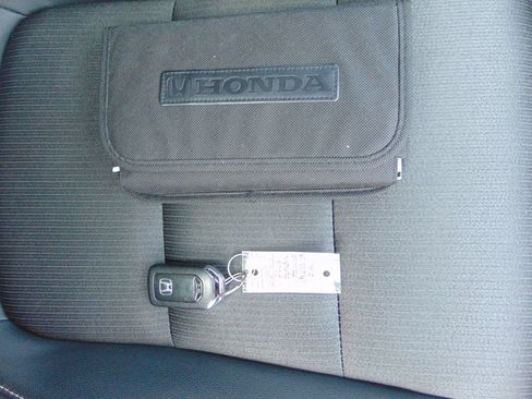 Used 2018 Honda Accord Sport image 10