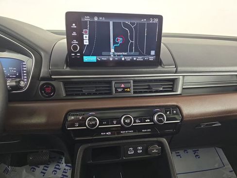 Used 2024 Honda Pilot Elite image 21