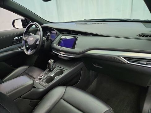 Used 2019 Cadillac XT4 Premium Luxury AWD/4WD image 26