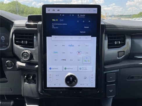 New 2025 Ford F150 Lightning Flash AWD/4WD image 23