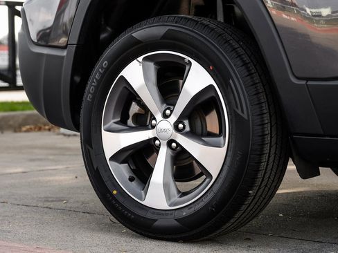 Used 2022 Jeep Cherokee Limited image 67