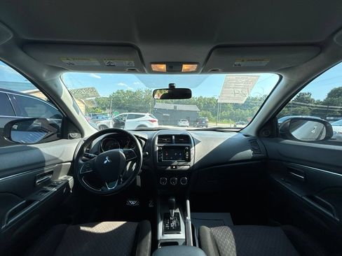 Used 2018 Mitsubishi Outlander Sport LE FWD image 16