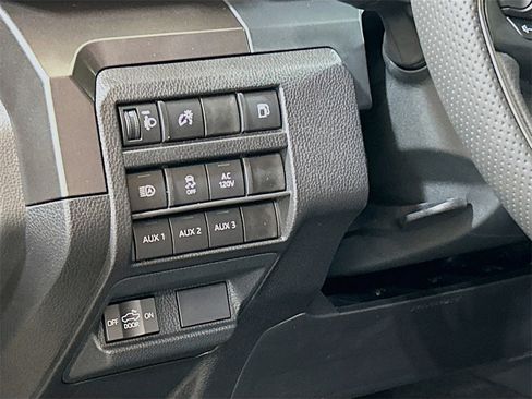 New 2025 Toyota Tacoma TRD Off-Road image 11