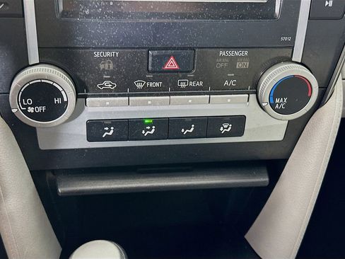 Used 2012 Toyota Camry LE image 14