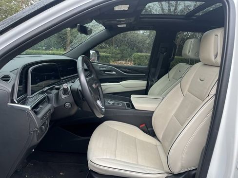 Used 2022 Cadillac Escalade Sport w/ Touring Package image 5