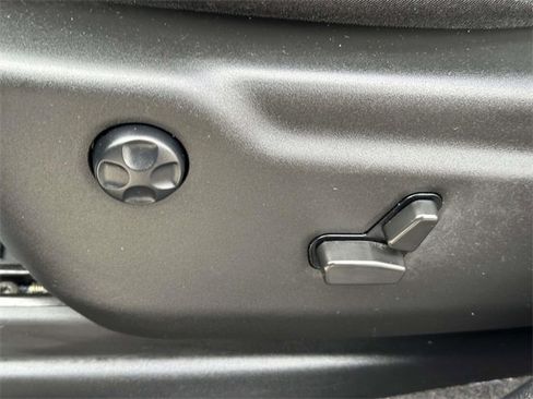 Certified 2022 Jeep Grand Cherokee Laredo X image 14