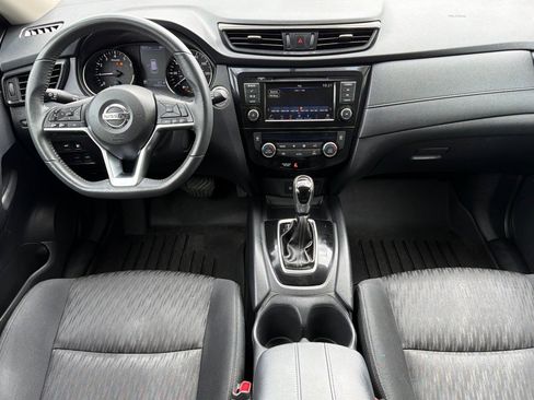 Used 2018 Nissan Rogue SV FWD image 12