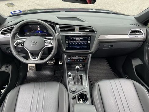 Certified 2024 Volkswagen Tiguan SE R-Line image 14
