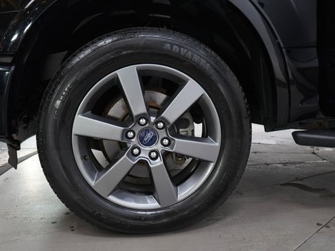 Used 2016 Ford F150 XLT w/ Equipment Group 302A Luxury AWD/4WD image 30