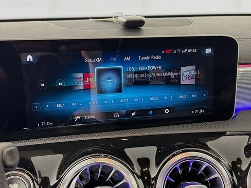 Used 2019 Mercedes-Benz A 220 image 16